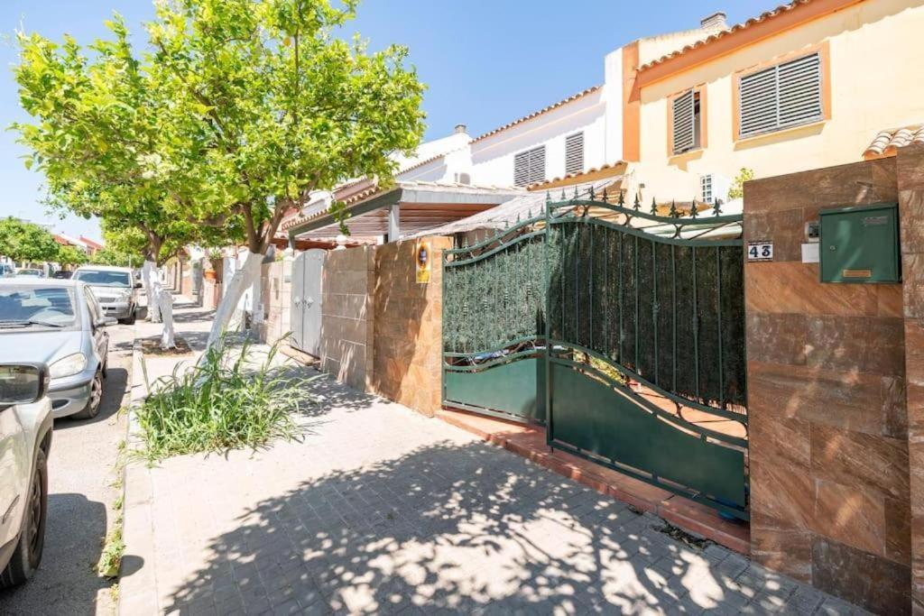 Apartamento Cool Garden Майрена-дель-Альхарафе Экстерьер фото